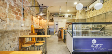 Restaurant a tocar de la Rambla Santa Mònica